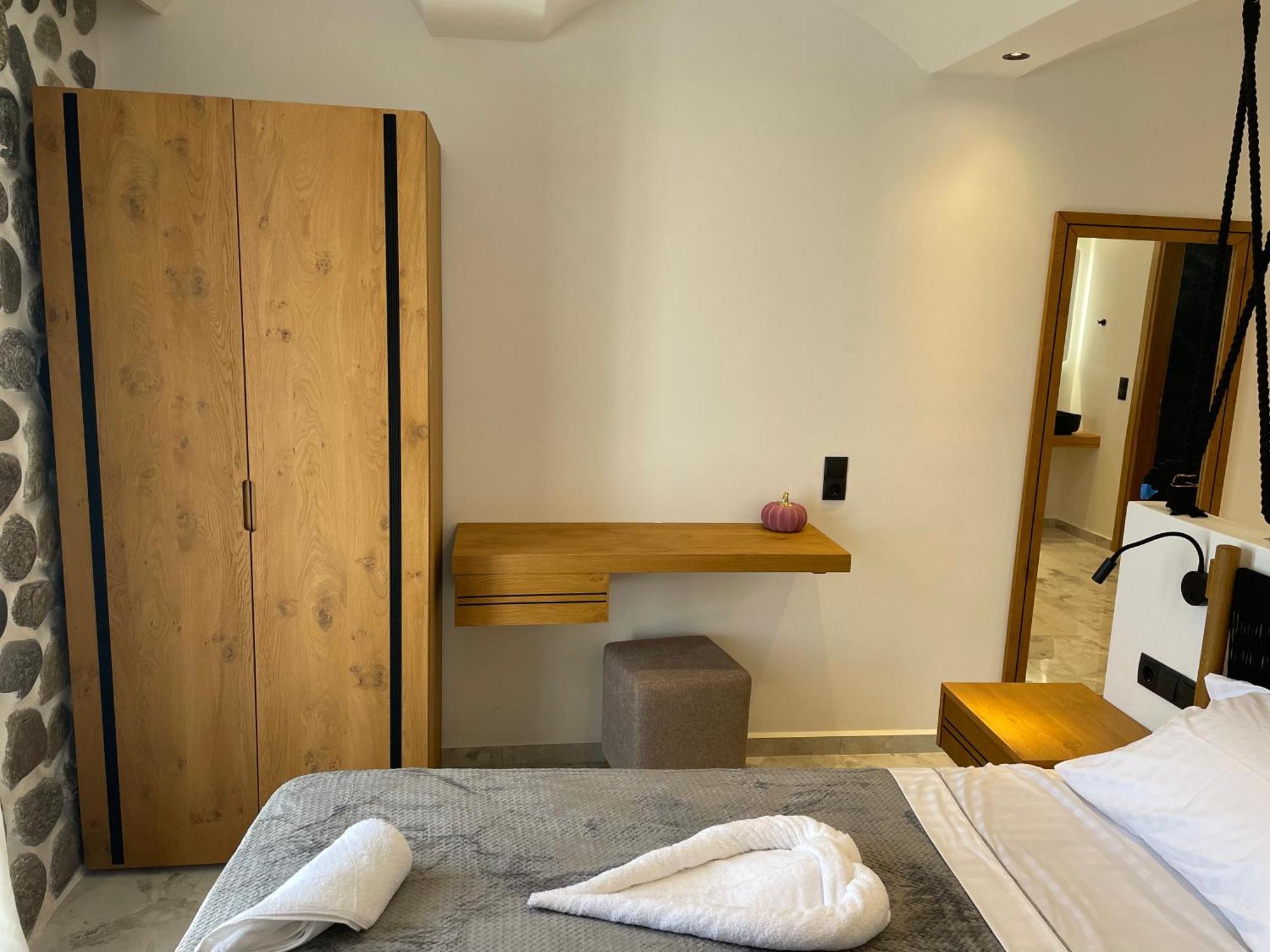 Latramys Suites Mikri Vigla Exterior photo