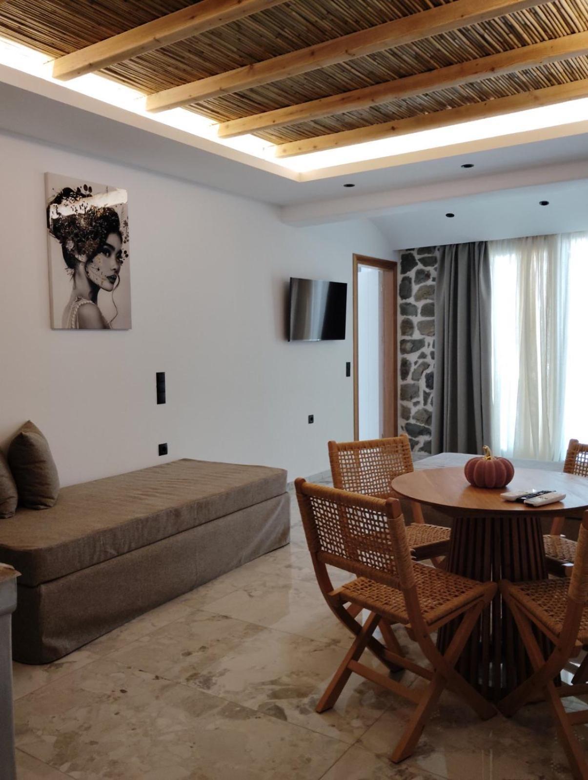 Latramys Suites Mikri Vigla Exterior photo