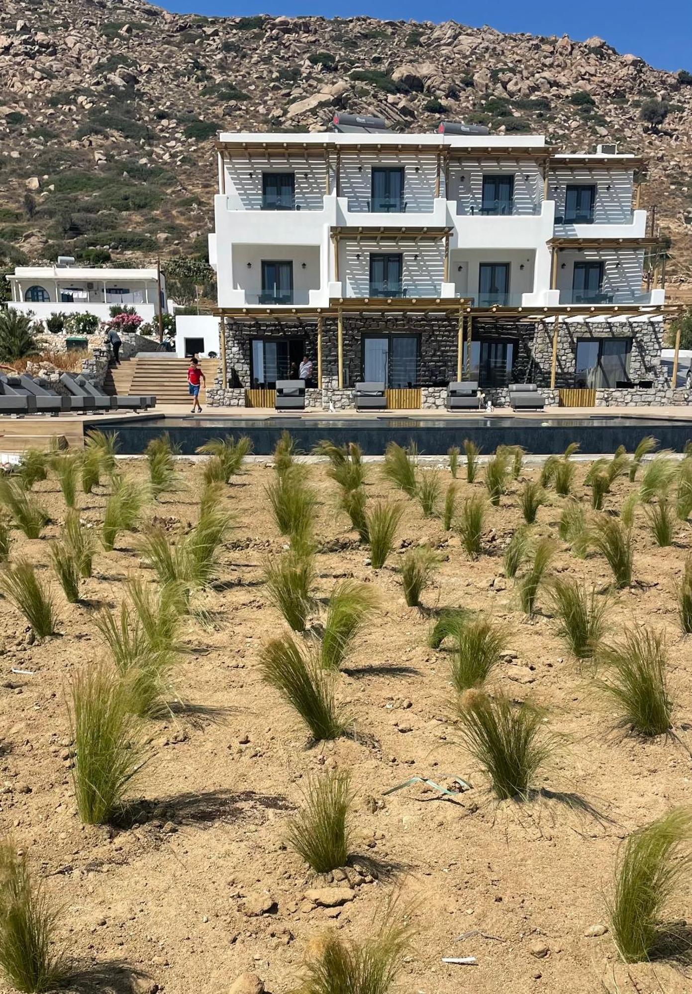 Latramys Suites Mikri Vigla Exterior photo